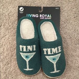New Living Royal Women's Cozy Slippers - Green